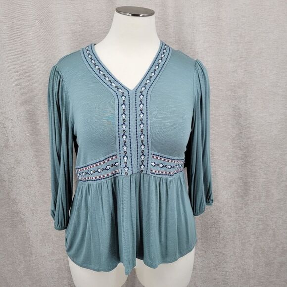 Nurture by Westbound Women's Teal Embroidered V-Neck Top Blouse Boho NEW - Picture 1 of 12